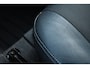 Land Rover Defender 110 2.2 TD4 Hard Top 1e eig. NL-auto Black-pack