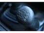 Land Rover Defender 110 2.2 TD4 Hard Top 1e eig. NL-auto Black-pack