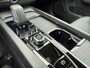 Volvo XC60 T6 Plug-in hybrid AWD Plus Bright | Trekhaak | 360 Camera | Panoramadak | Elektrische Voorstoelen verwarmd | BLIS | Adaptive Cruise