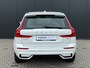 Volvo XC60 T6 Plug-in hybrid AWD Plus Bright | Trekhaak | 360 Camera | Panoramadak | Elektrische Voorstoelen verwarmd | BLIS | Adaptive Cruise