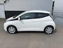 Toyota Aygo 1.0 VVT-i x-play | Airconditioning |  Achteruitrij camera | Bluetooth telefoonvoorbereiding | Centrale deurvergrendeling met afstandsbediening |