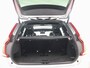 Volvo XC90 T8 Recharge AWD Ultimate Bright | Full Option | | Bowers & Wilkins | Semi elektrische trekhaak | Gelamineerde zijruiten rondom | Luchtvering | Head-Up Display | Stoel & stuurwielverwarming | Achterbankverwarming | Adaptieve