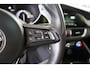 Alfa Romeo Giulia 2.0 T Veloce ti | 280 PK | | Carbon Elementen | | Awd |
