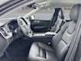 Volvo XC60 T5 Momentum | Leder | Stoelverwarming | Trekhaak | BLIS | Navigatie | Apple Carplay | DAB | Park Assist V+A | Aut. Dimmende binnen/buitenspiegel