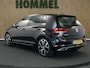 Volkswagen Golf 1.4 TSI Comfortline - VASTE TREKHAAK (1.400 KG GEREMD TREKGEWICHT) - NAVIGATIE - PARKEERSENSOREN VOOR EN ACHTER - APPLE CARPLAY/ ANDROID AUTO - 19 INCH LICHT METALEN VELGEN - ACHTERUITRIJ CAMERA - CRUISE CONTROL