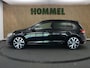 Volkswagen Golf 1.4 TSI Comfortline - VASTE TREKHAAK (1.400 KG GEREMD TREKGEWICHT) - NAVIGATIE - PARKEERSENSOREN VOOR EN ACHTER - APPLE CARPLAY/ ANDROID AUTO - 19 INCH LICHT METALEN VELGEN - ACHTERUITRIJ CAMERA - CRUISE CONTROL