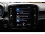 Volvo XC40 T4 Plug In Hybride R-Design 211pk Automaat| Panoramadak | Harman/Kardon | 360 Graden Parkeercamera | Stoel & Stuurverwarming | Elektrische Stoelen incl. Memory | Full Map Navigatiesysteem |