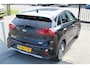 Kia Niro 1.6 GDi PHEV DynamicPlusLine AUTOMAAT/Navigatie/Climate control/Adaptive cruise control/Lane assist/Apple carplay/Achteruitrijcamera/Parkeersensoren rondom/Stoelverwarming/Stuurverwarming/Dodehoek detectie/Keyless/DAB/Bluetooth/VESS/Spraakbediening/16'' L