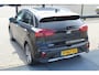 Kia Niro 1.6 GDi PHEV DynamicPlusLine AUTOMAAT/Navigatie/Climate control/Adaptive cruise control/Lane assist/Apple carplay/Achteruitrijcamera/Parkeersensoren rondom/Stoelverwarming/Stuurverwarming/Dodehoek detectie/Keyless/DAB/Bluetooth/VESS/Spraakbediening/16'' L
