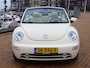 Volkswagen Beetle New Cabriolet 2.0 Automaat Highline 90DKM! Leer