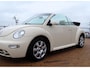 Volkswagen Beetle New Cabriolet 2.0 Automaat Highline 90DKM! Leer