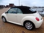 Volkswagen Beetle New Cabriolet 2.0 Automaat Highline 90DKM! Leer