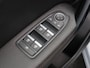 Renault Captur E-Tech Plug-in Hybrid 160pk Initiale paris | Accuscore 96% | Schuif/kantel dak | Stoel en stuurverwarming | Achteruitrijcamera | Leder |