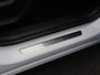 Renault Captur E-Tech Plug-in Hybrid 160pk Initiale paris | Accuscore 96% | Schuif/kantel dak | Stoel en stuurverwarming | Achteruitrijcamera | Leder |