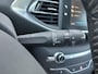 Peugeot 308 1.5 HDi 130pk Premium | Climate control | Navigatie | Trekhaak (1400kg) | Panorama dak | 17