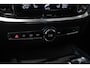 Volvo V60 T4 Automaat R-Design | Dealer onderhouden | Polestar Engineered | Sportonderstel | Panoramadak | Parkeer Camera | Park Assist voor en Achter | Privacy Glas | 19"Lichtmetalen velgen | Stoelverwarming | Lederen bekleding | 19'' Lichtmetalen velgen