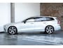 Volvo V60 T4 Automaat R-Design | Dealer onderhouden | Polestar Engineered | Sportonderstel | Panoramadak | Parkeer Camera | Park Assist voor en Achter | Privacy Glas | 19"Lichtmetalen velgen | Stoelverwarming | Lederen bekleding | 19'' Lichtmetalen velgen