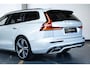Volvo V60 T4 Automaat R-Design | Dealer onderhouden | Polestar Engineered | Sportonderstel | Panoramadak | Parkeer Camera | Park Assist voor en Achter | Privacy Glas | 19"Lichtmetalen velgen | Stoelverwarming | Lederen bekleding | 19'' Lichtmetalen velgen