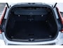 Volvo V60 T4 Automaat R-Design | Dealer onderhouden | Polestar Engineered | Sportonderstel | Panoramadak | Parkeer Camera | Park Assist voor en Achter | Privacy Glas | 19"Lichtmetalen velgen | Stoelverwarming | Lederen bekleding | 19'' Lichtmetalen velgen