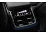 Volvo XC90 T8 Automaat Recharge AWD Inscription | Lederen bekleding | Stoelverwarming | Harman Kardon premium audio | Parkeercamera | Parkeerverwarming | Parkeer sensoren voor + achter | Panoramadak
