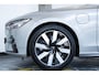 Volvo V90 T6 Automaat Plug-in hybrid AWD Ultra Dark | Adaptive cruise control | 360° parkeercamera | Parkeersensoren voor + achter | Harman Kardon premium audio | Lederen bekleding | Panoramadak | Wegklapbare trekhaak | BLIS | Google infotainment