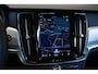 Volvo V90 T6 Automaat Plug-in hybrid AWD Ultra Dark | Adaptive cruise control | 360° parkeercamera | Parkeersensoren voor + achter | Harman Kardon premium audio | Lederen bekleding | Panoramadak | Wegklapbare trekhaak | BLIS | Google infotainment