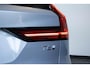 Volvo V90 T6 Automaat Plug-in hybrid AWD Ultra Dark | Adaptive cruise control | 360° parkeercamera | Parkeersensoren voor + achter | Harman Kardon premium audio | Lederen bekleding | Panoramadak | Wegklapbare trekhaak | BLIS | Google infotainment