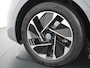 Volkswagen ID.3 Gereserveerd 58kWh 204PK Navi-Pro Adap.Cruise Lmv 18" Camera Apple Carplay Android Auto Stoel-Stuurverwarming Cruise Control Pdc Dab Keyless Matrix LED Business Pro Edition Advantage DAB+ Bluetooth Regensensor Rijstrooksensor Verkeersbord detectie €41.600,- Nieuw! Grootste accu