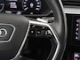 Audi E-tron ✅ 55 Quattro 95kWh 408PK AUT. Leder Luchtvering Audi-Sound-Sytem® Navi Park-assist PDC-a+v 19" LED Cruise Dab Virtual Cockpit Keyless-Go Pdc Edition Elek.Achterklep Regen/Lichtsensor Bluetooth Wifi Grootste accu Fase 3 laden 1e Eigenaar Origineel Nederlandse Auto 1800KG trekvermogen