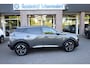Peugeot 2008 1.2 PureTech Allure Pack CAMERA CRUISE CARPLAY DAB STOELVERW. HALF-LEDER 17"LMV ALL-SEASONS PDC