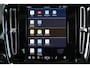 Volvo XC40 B4 Core - Panorama/schuifdak - IntelliSafe Assist & Surround - 360º Camera - Harman/Kardon audio - Verwarmde voorstoelen & stuur - Parkeersensoren voor & achter - Elektr. bedienb. voorstoelen met geheugen links - Draadloze tel. lader - Extra getint glas - 20' LMV