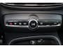Volvo XC40 B4 Core - Panorama/schuifdak - IntelliSafe Assist & Surround - 360º Camera - Harman/Kardon audio - Verwarmde voorstoelen & stuur - Parkeersensoren voor & achter - Elektr. bedienb. voorstoelen met geheugen links - Draadloze tel. lader - Extra getint glas - 20' LMV