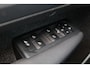 Volvo XC40 B4 Core - Panorama/schuifdak - IntelliSafe Assist & Surround - 360º Camera - Harman/Kardon audio - Verwarmde voorstoelen & stuur - Parkeersensoren voor & achter - Elektr. bedienb. voorstoelen met geheugen links - Draadloze tel. lader - Extra getint glas - 20' LMV
