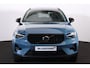 Volvo XC40 B4 Core - Panorama/schuifdak - IntelliSafe Assist & Surround - 360º Camera - Harman/Kardon audio - Verwarmde voorstoelen & stuur - Parkeersensoren voor & achter - Elektr. bedienb. voorstoelen met geheugen links - Draadloze tel. lader - Extra getint glas - 20' LMV