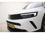 Opel Mokka 1.2 Turbo Ultimate 130 PK Automaat | Navigatie via Apple Carplay | Trekhaak | Climate control | Alcantara bekleding | Stoel & Stuurverwarming | Getint glas