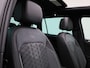 Volkswagen Tiguan 1.5 TSI R-Line Business | Achteruitrijcamera | Trekhaak |  Adaptive cruise control | Stoelverwarming | Navigatie | 19 inch licht metalen velgen | Panorama schuif-/kanteldak |