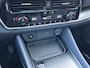 Nissan Qashqai 1.5 e-Power Tekna Plus AUTOMAAT / Voorstoelen, stuurwiel + voorruit verwarmd / Rondomzichtcamera / Parkeersensoren voor + achter / Panorama dak/ Luxe lederen bekleding / Lichtmetalen velgen 20" / Apple Car Play & Android Auto / Automatische airco