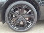 Volvo XC60 2.0 T8 Plug-in hybrid AWD Plus Black Edition Panorama dak | Harman Kardon audio | Elektrisch bedienbare stoelen met memorie functie