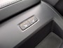 Volvo XC60 2.0 T8 Plug-in hybrid AWD Plus Black Edition Panorama dak | Harman Kardon audio | Elektrisch bedienbare stoelen met memorie functie