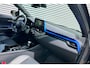 Toyota C-HR 1.8 Hybrid Executive Bi-Tone JBL / Leer