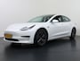 Tesla Model 3 RWD SR+ 60kWh 325PK Lmv 18" AutoPilot Leder PanoDak Adaptive-Cruise Lmv Camera's Elektr.-Stuur+Stoelen+Spiegels+Geheugen+Easy-Entry+Verwarmde stoelen Park assistent PDC WIFI Lane-Assist Speed-Assist Navi LED Comfortstoelen ACC DAB Keyless en Voorverwarmen interieur via App One-Pedal-Drive Origineel Nederlandse auto tot 11kw laden thuis! Garantie Accu tot 10-12-2027 max 160.000km 1.584kg licht!