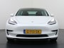 Tesla Model 3 RWD SR+ 60kWh 325PK Lmv 18" AutoPilot Leder PanoDak Adaptive-Cruise Lmv Camera's Elektr.-Stuur+Stoelen+Spiegels+Geheugen+Easy-Entry+Verwarmde stoelen Park assistent PDC WIFI Lane-Assist Speed-Assist Navi LED Comfortstoelen ACC DAB Keyless en Voorverwarmen interieur via App One-Pedal-Drive Origineel Nederlandse auto tot 11kw laden thuis! Garantie Accu tot 10-12-2027 max 160.000km 1.584kg licht!