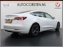 Tesla Model 3 RWD SR+ 60kWh 325PK Lmv 18" AutoPilot Leder PanoDak Adaptive-Cruise Lmv Camera's Elektr.-Stuur+Stoelen+Spiegels+Geheugen+Easy-Entry+Verwarmde stoelen Park assistent PDC WIFI Lane-Assist Speed-Assist Navi LED Comfortstoelen ACC DAB Keyless en Voorverwarmen interieur via App One-Pedal-Drive Origineel Nederlandse auto tot 11kw laden thuis! Garantie Accu tot 10-12-2027 max 160.000km 1.584kg licht!