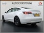 Tesla Model 3 RWD SR+ 60kWh 325PK Lmv 18" AutoPilot Leder PanoDak Adaptive-Cruise Lmv Camera's Elektr.-Stuur+Stoelen+Spiegels+Geheugen+Easy-Entry+Verwarmde stoelen Park assistent PDC WIFI Lane-Assist Speed-Assist Navi LED Comfortstoelen ACC DAB Keyless en Voorverwarmen interieur via App One-Pedal-Drive Origineel Nederlandse auto tot 11kw laden thuis! Garantie Accu tot 10-12-2027 max 160.000km 1.584kg licht!