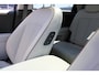 Hyundai Ioniq 5 Lounge AWD 77.4 kWh | Wit interieur | Glazen dak | Camera spiegels | 360 graden camera | Elektrisch bedienbare stoelen | | Achterbank in delen neerklapbaar | Achterstoelen elektrisch verstelbaar | Achterstoelen verwarmd