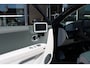 Hyundai Ioniq 5 Lounge AWD 77.4 kWh | Wit interieur | Glazen dak | Camera spiegels | 360 graden camera | Elektrisch bedienbare stoelen | | Achterbank in delen neerklapbaar | Achterstoelen elektrisch verstelbaar | Achterstoelen verwarmd
