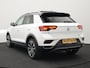 Volkswagen T-Roc 2.0 TSI 4Motion Sport 190pk DSG | Panodak | Adaptive Cruise | Camera | LED Koplampen | Navi | Stuur\Stoelverwaming | Spraakbediening |