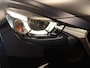 Mazda 2 1.5 Skyactiv-G SkyLease GT - ORIGINEEL NEDERLANDSE AUTO - AFKOMSTIG VAN 1E EIGENAAR - VASTE TREKHAAK - TREKGEWICHT 900 KG - VERKEERT IN EEN PRACHTIGE STAAT - DODEHOEK DETECTIE -NAVIGATIE - CLIMATE CONTROL - CRUISE CONTROL - PARKEERSENSOREN ACHTER - VOORSTOELEN VERWARMD -