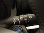 Toyota Yaris Cross 1.5 Hybrid Explore - ORIGINEEL NEDERLANDSE AUTO - NAVIGATIE - PARKEERSENSOREN VOOR/ ACHTER - CAMERA - CLIMATE CONTROL - KEYLESS ENTRY/ START - 17 INCH LICHT METALEN VELGEN - VOORSTOELEN VERWARMD