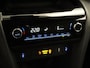 Toyota Yaris Cross 1.5 Hybrid Explore - ORIGINEEL NEDERLANDSE AUTO - NAVIGATIE - PARKEERSENSOREN VOOR/ ACHTER - CAMERA - CLIMATE CONTROL - KEYLESS ENTRY/ START - 17 INCH LICHT METALEN VELGEN - VOORSTOELEN VERWARMD